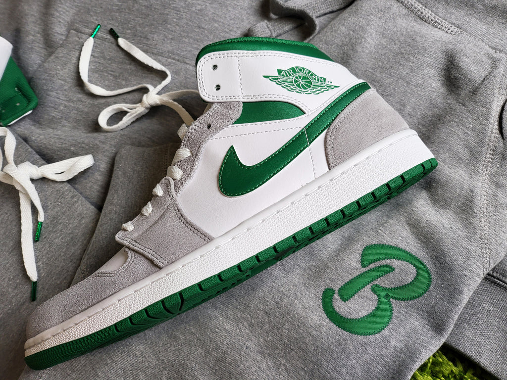 Barely "B" Logo Joggers (Gry/Grn) - Barely Ordinary