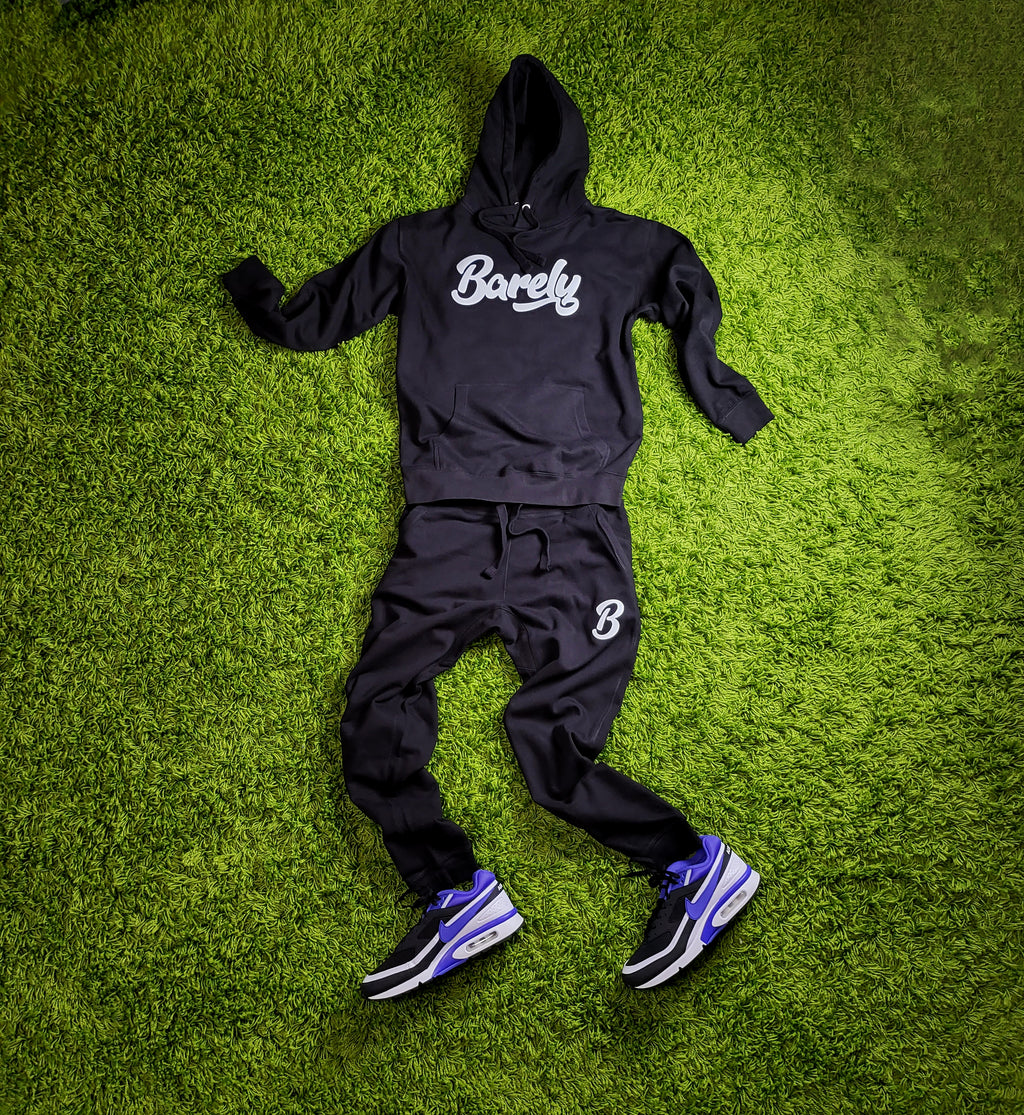 Barely "B" Logo Joggers (Blk/Wht) - Barely Ordinary