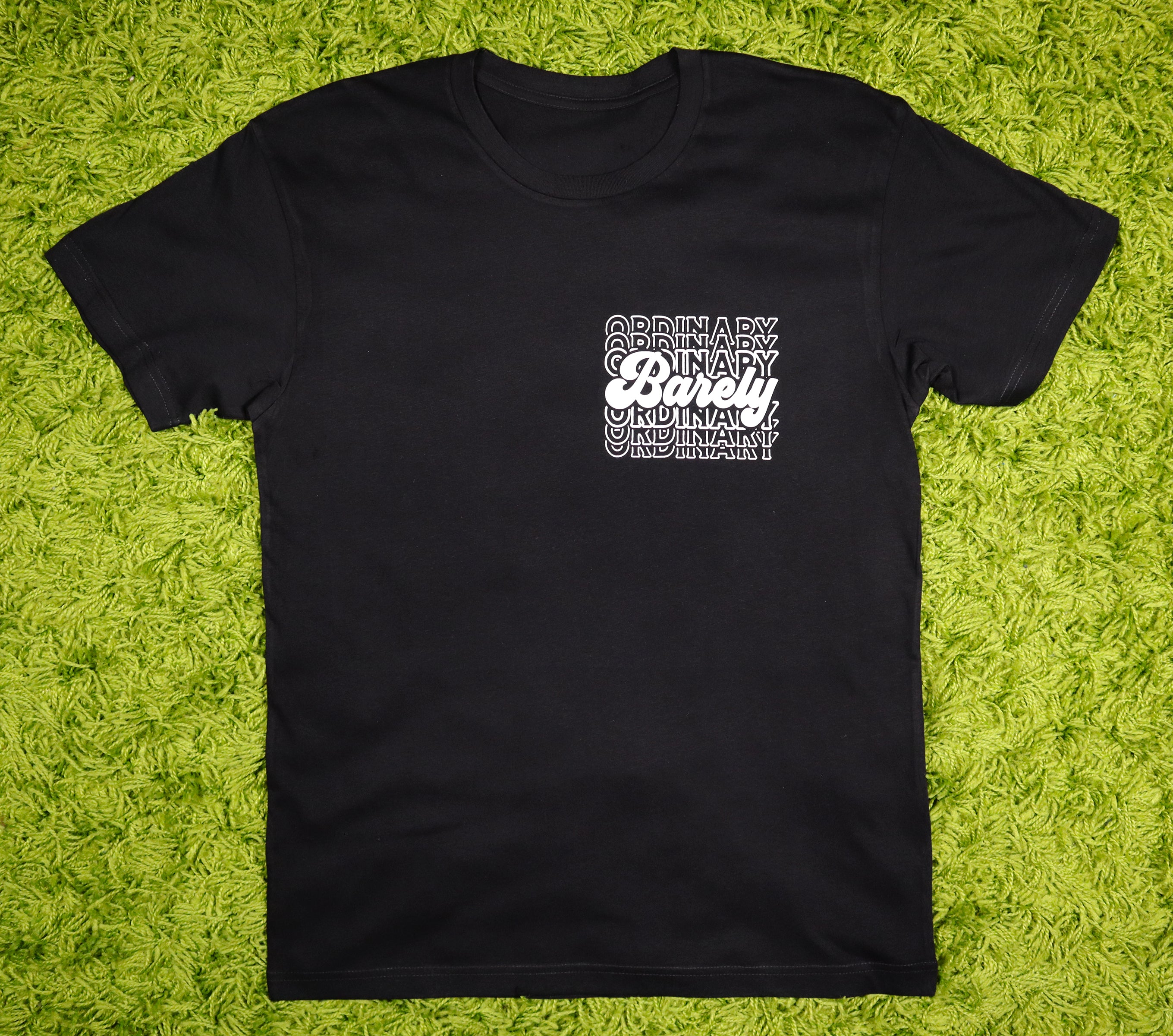 Barely "Postcard" Tee (Blk/Wht)